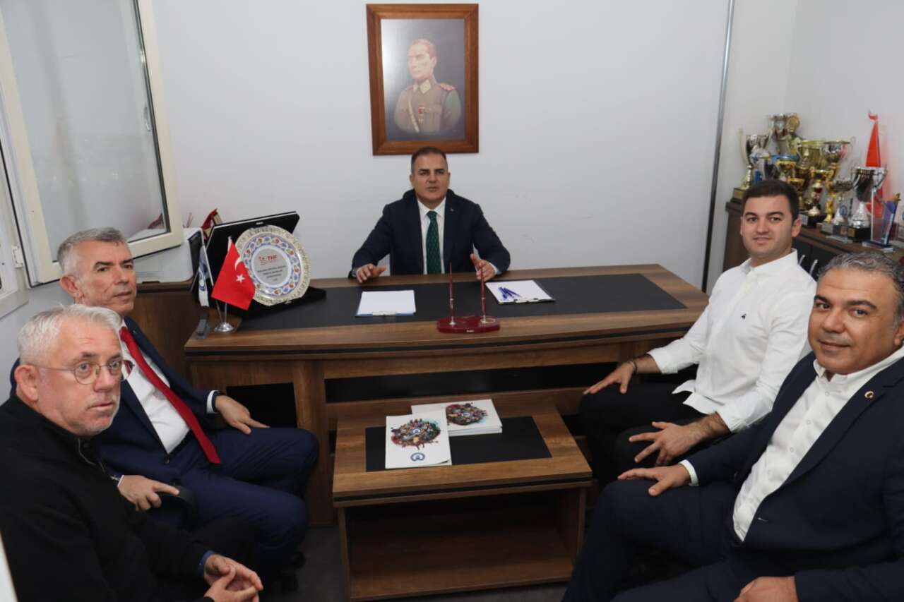 Vali Akbıyık’tan Yalıkavakspor’a Moral Ziyareti 7